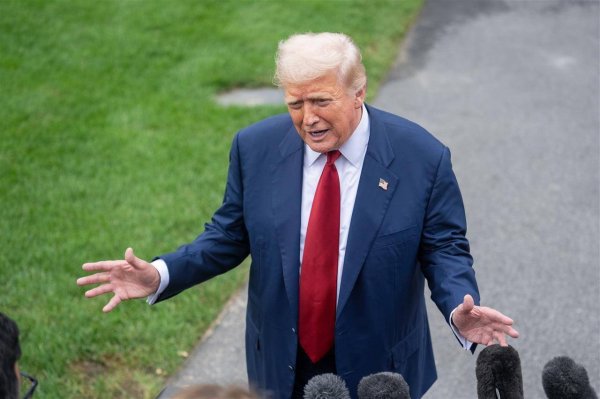 华锋优配网 为抓捕得州“跑路”议员，特朗普表态：FBI待命！